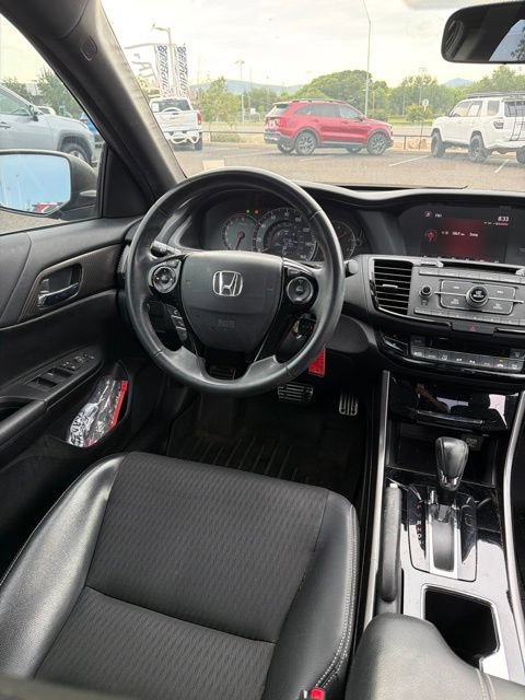 Used 2016 Honda Accord Sport image 10