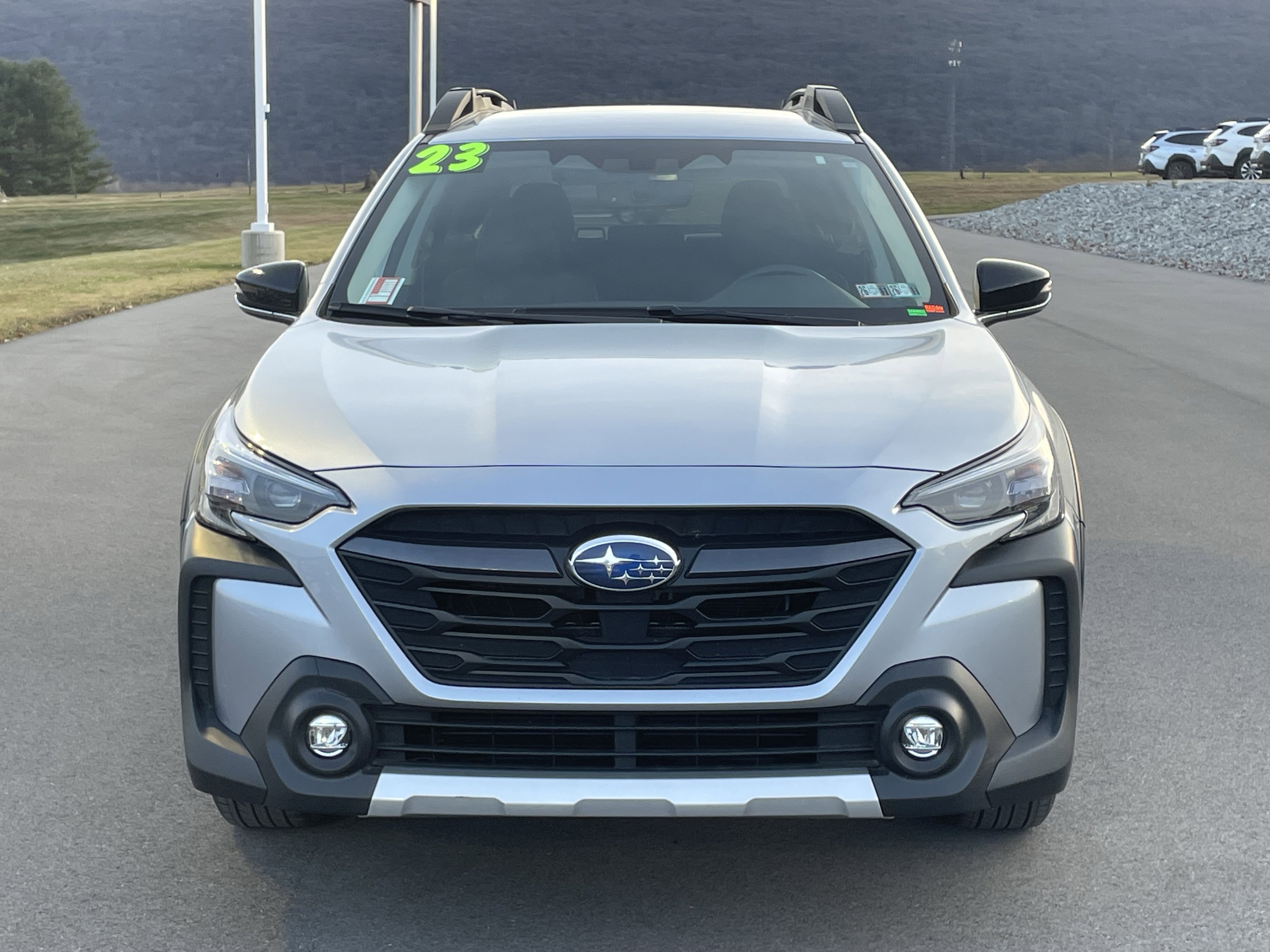 Used 2023 Subaru Outback Limited w/ Popular Package #2 image 9