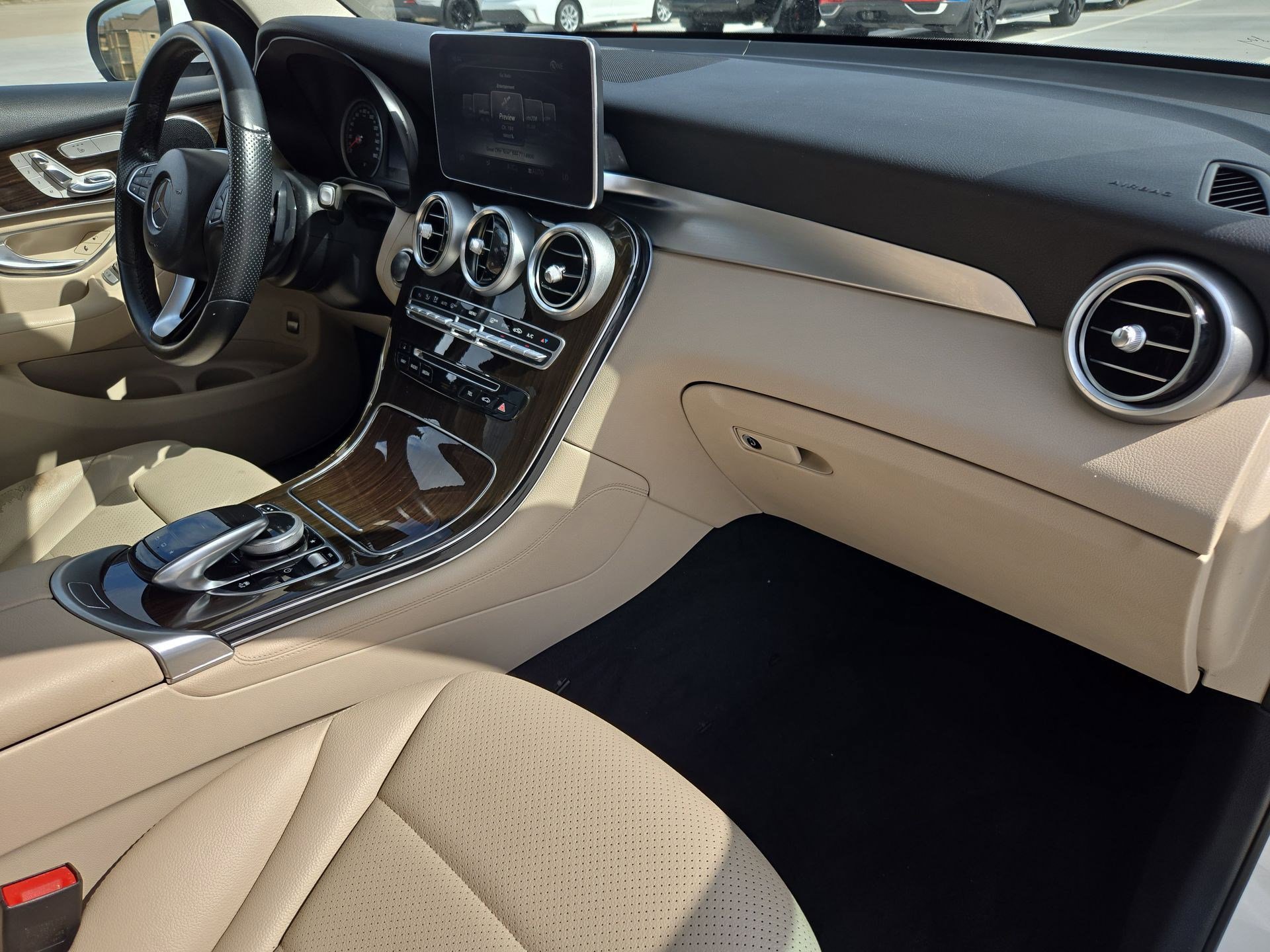 Used 2016 Mercedes-Benz GLC 300 image 32