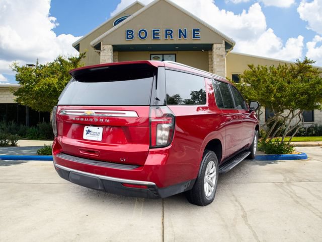 Used 2022 Chevrolet Suburban LT RWD image 5