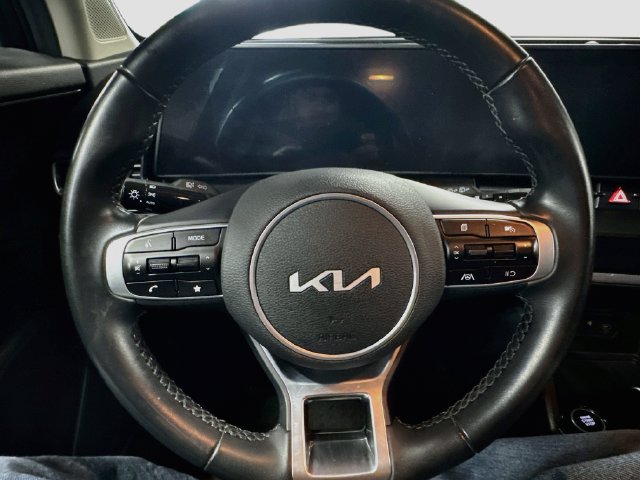 Certified 2025 Kia Sportage EX AWD/4WD image 11