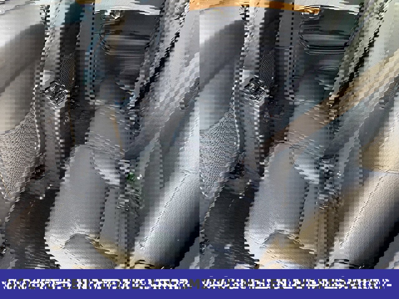 Certified 2022 Volvo XC90 T8 Inscription Expression w/ Advanced Package image 32