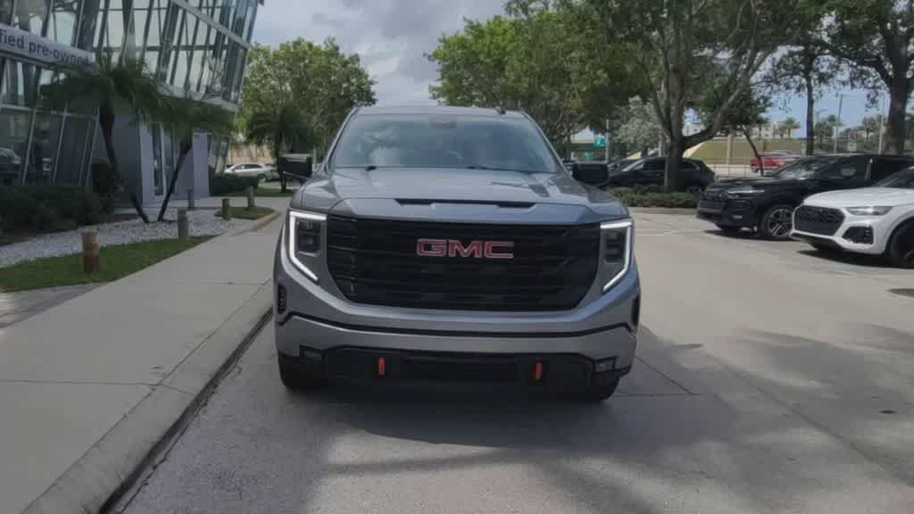 Used 2025 GMC Sierra 1500 Elevation RWD image 3