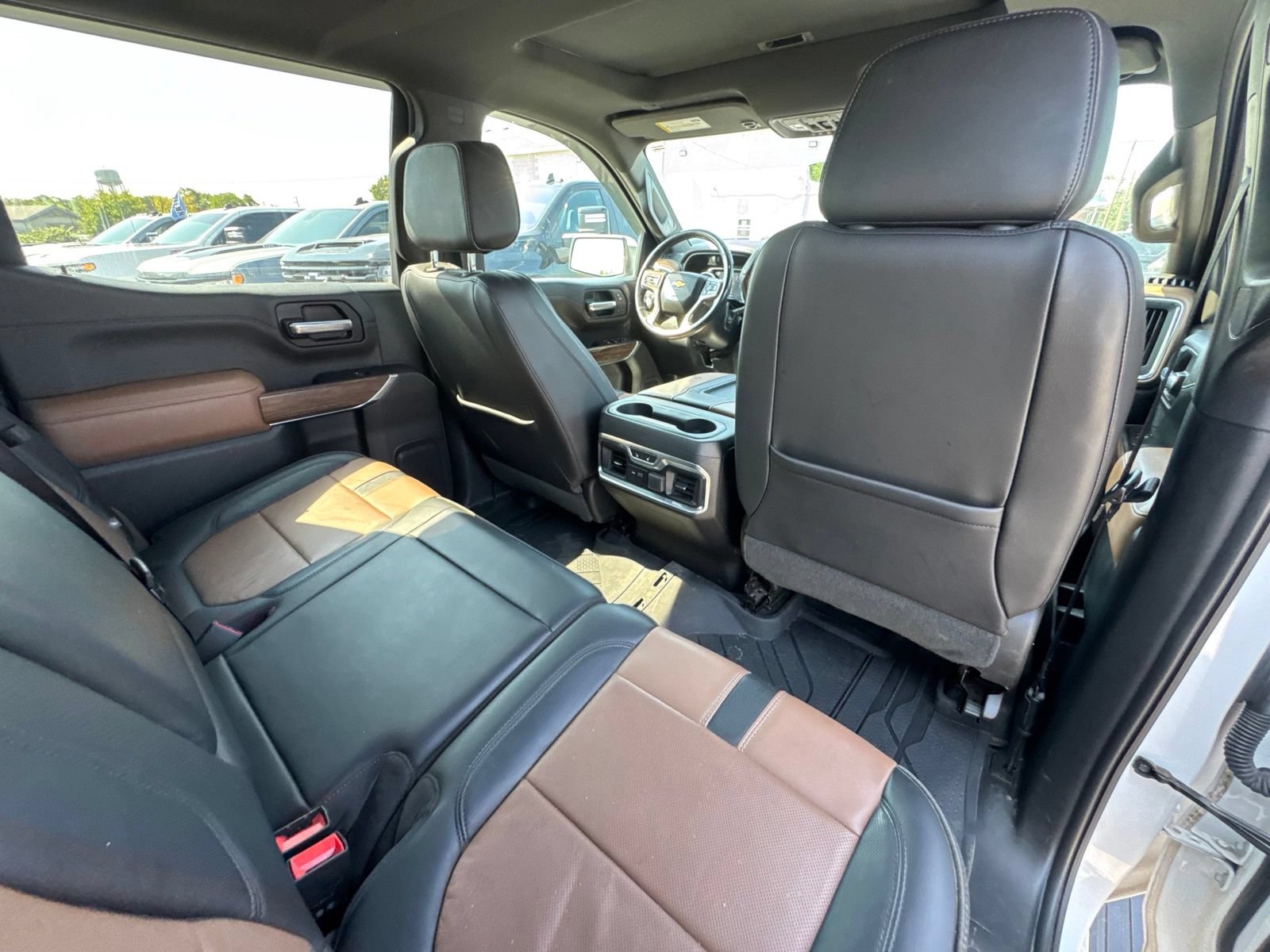 Used 2020 Chevrolet Silverado 1500 High Country w/ Technology Package AWD/4WD image 35
