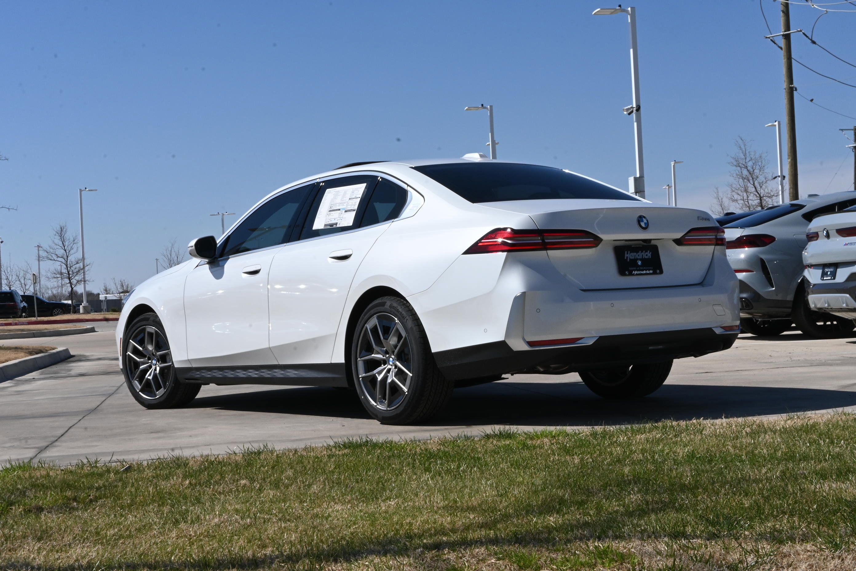 New 2026 BMW 530i w/ Premium Package RWD image 2