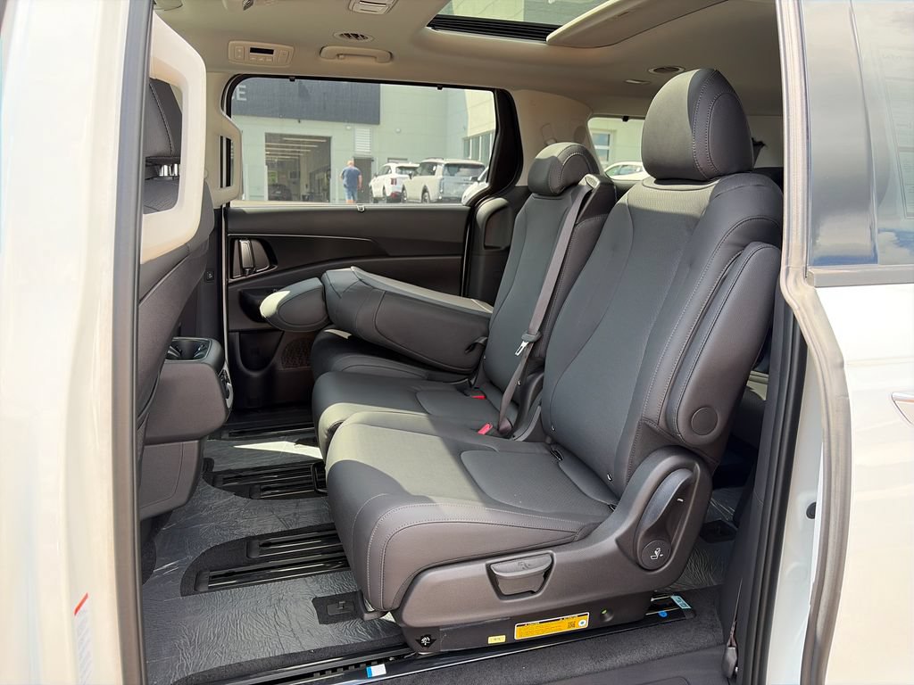 New 2027 Kia Carnival SX Prestige FWD image 26