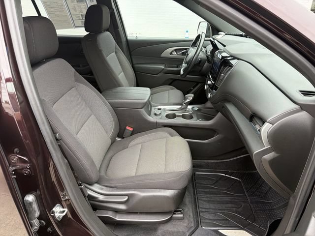 Used 2022 Chevrolet Traverse LT FWD image 26