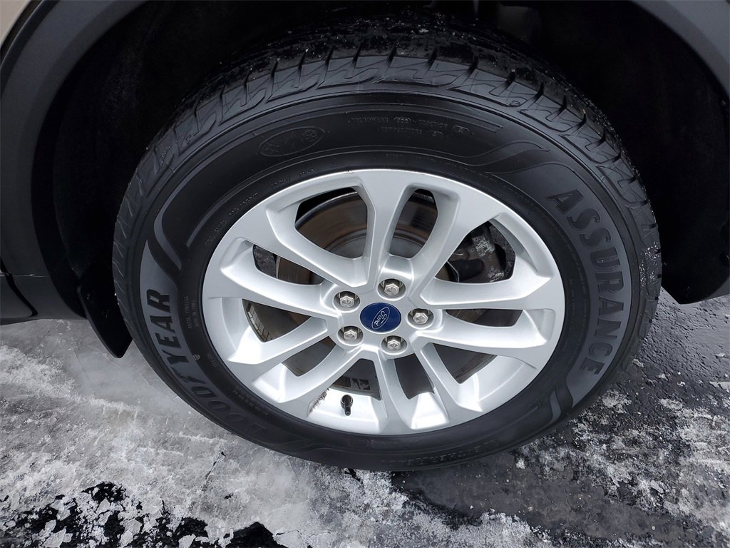 Used 2020 Ford Escape SE image 33