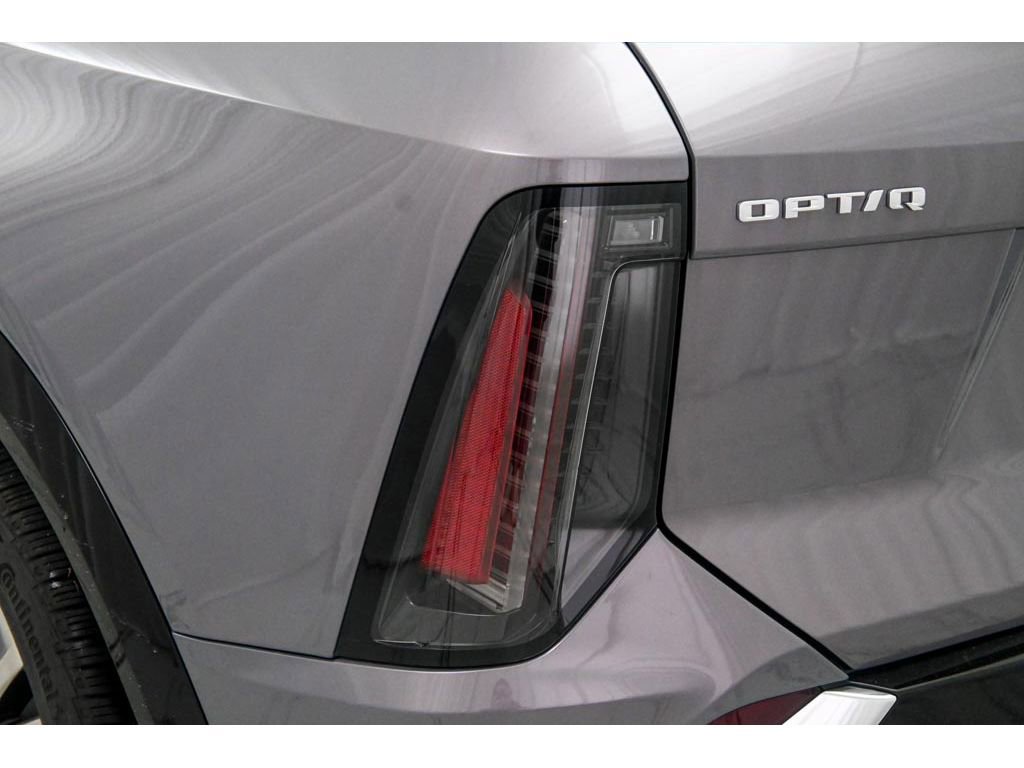 New 2026 Cadillac Optiq Luxury 2 image 11