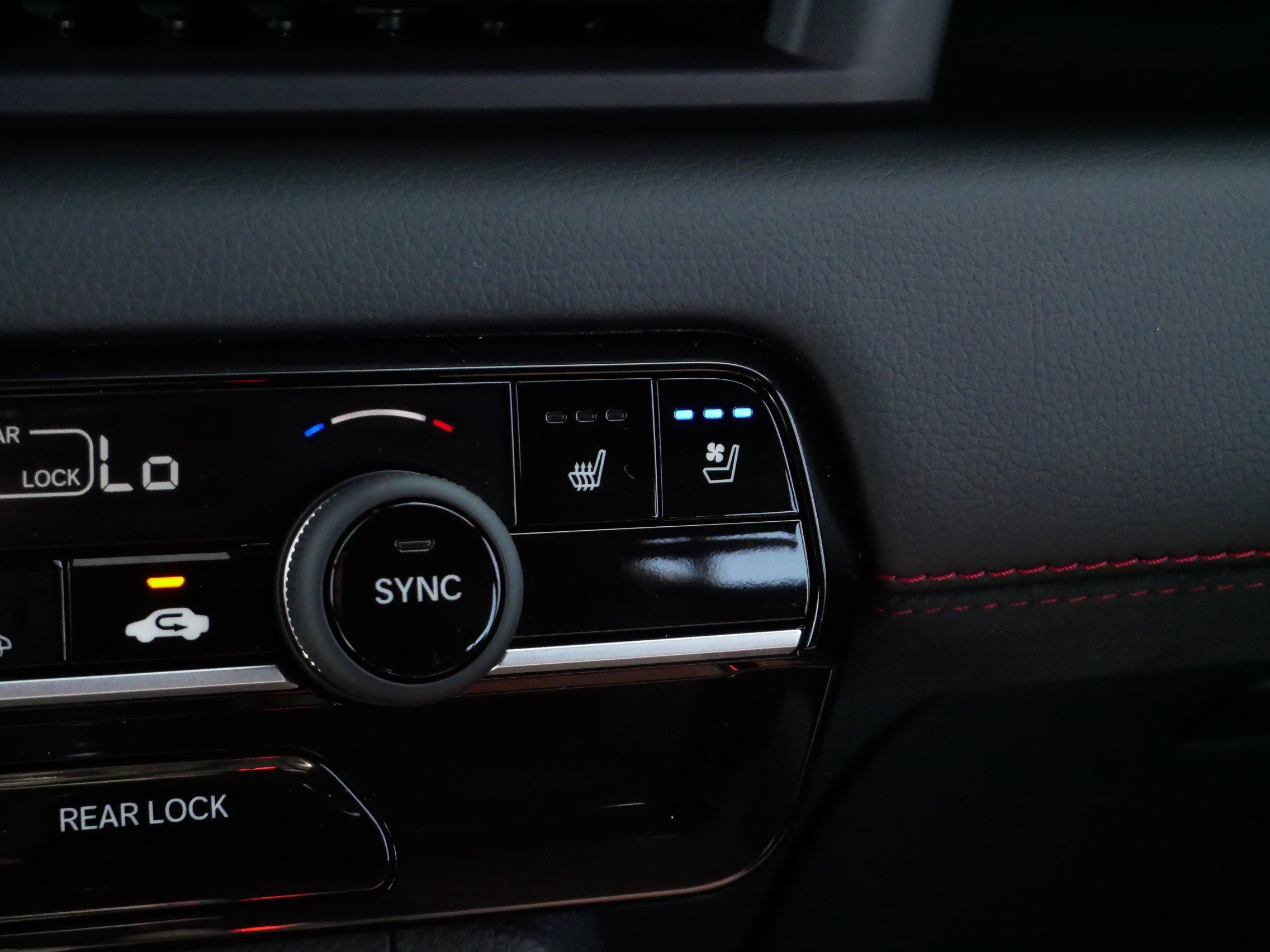 Certified 2026 Honda Pilot Black Edition image 30