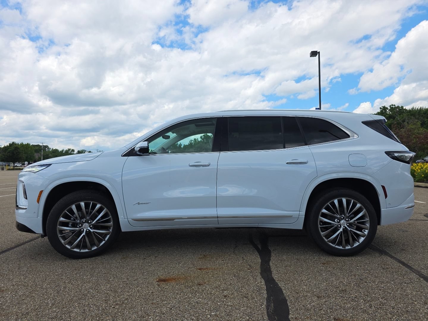 New 2026 Buick Enclave Avenir w/ Super Cruise Package AWD/4WD image 15