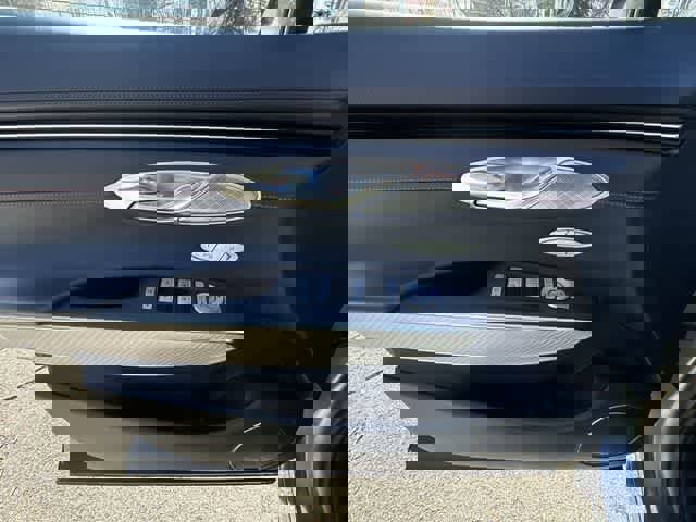 Used 2023 Genesis GV70 2.5T w/ Sport Prestige Package image 18