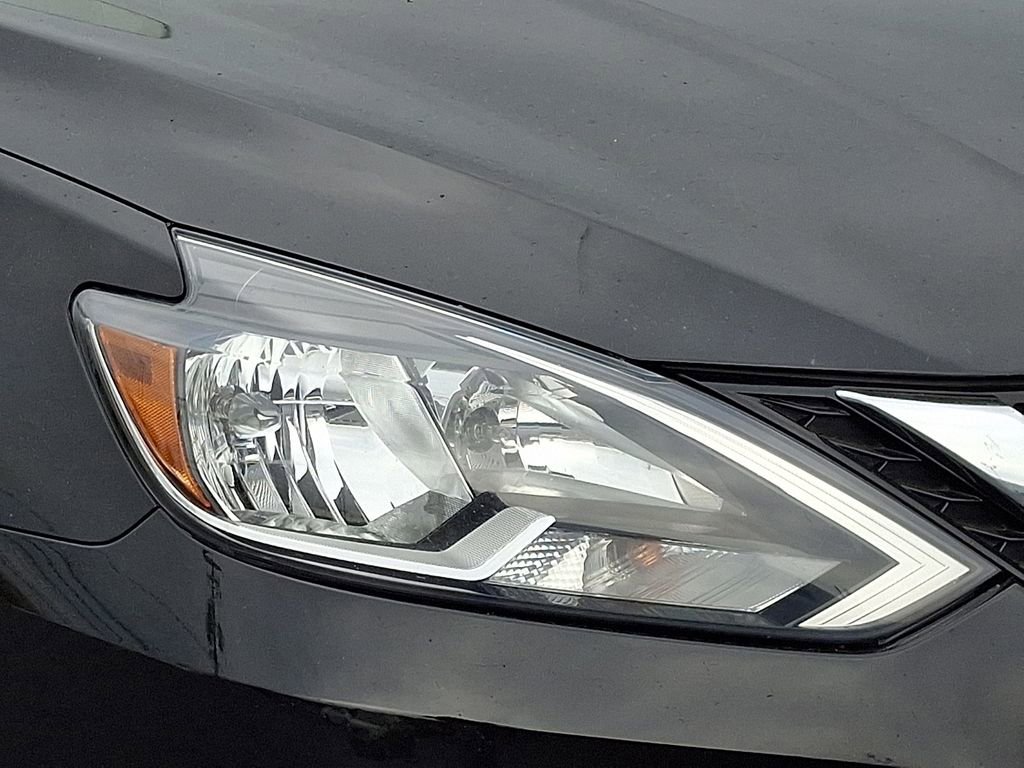 Used 2017 Nissan Sentra S FWD image 11