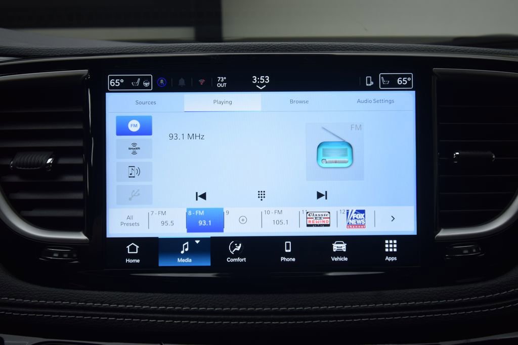 New 2025 Chrysler Pacifica Select image 17