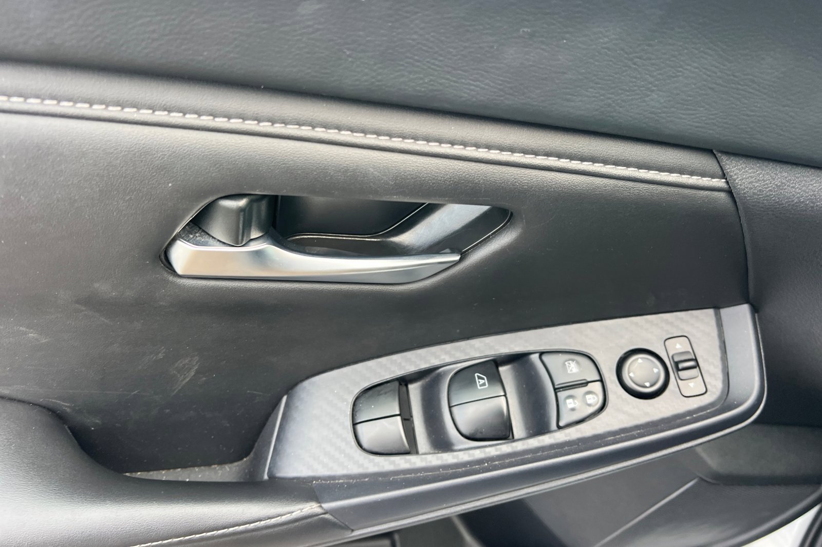 Used 2024 Nissan Sentra SV image 12