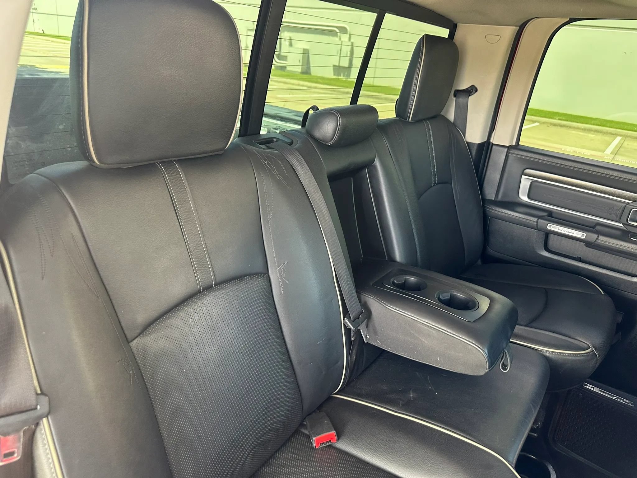 Used 2015 RAM 2500 Limited AWD/4WD image 30