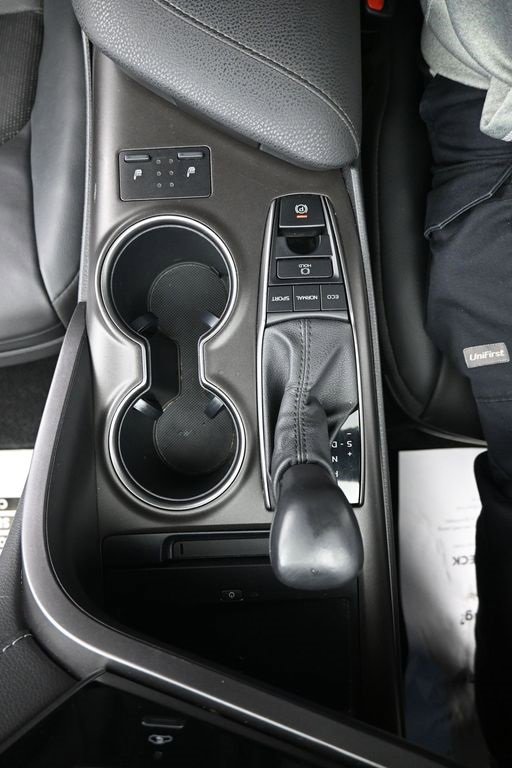 Used 2023 Toyota Camry XSE image 28