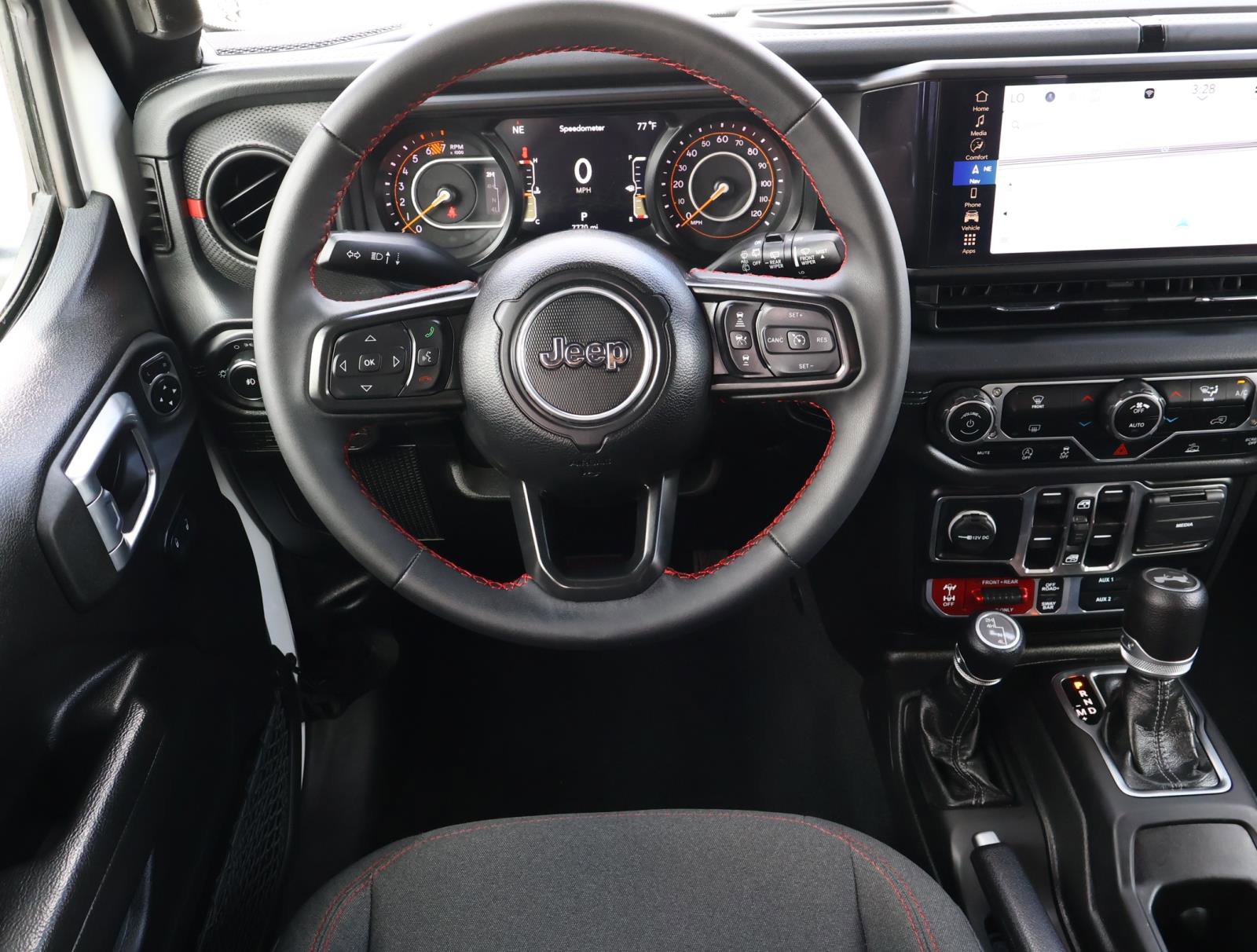 Used 2024 Jeep Wrangler Unlimited Rubicon w/ Technology Group image 9