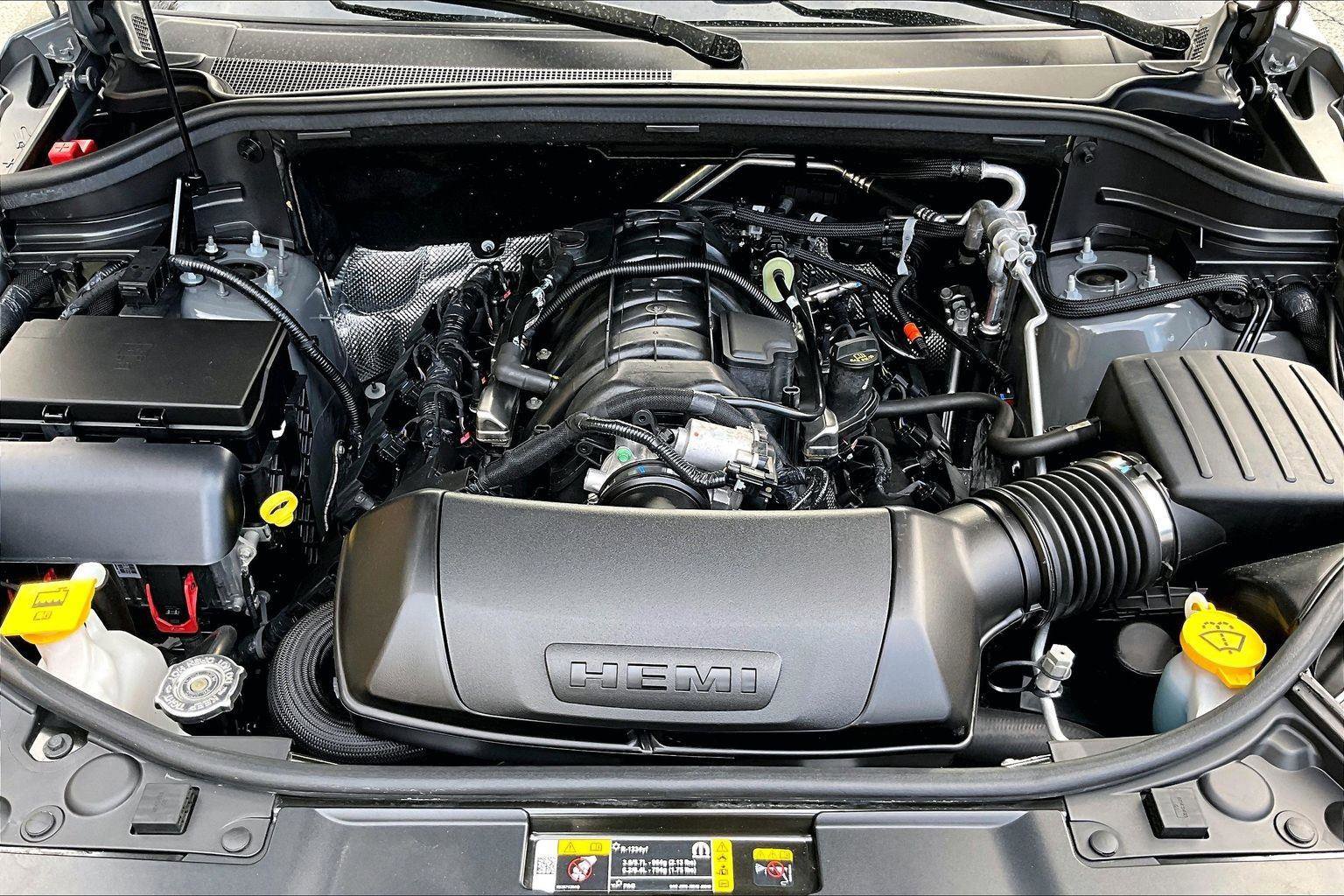 Certified 2025 Dodge Durango R/T AWD/4WD image 11
