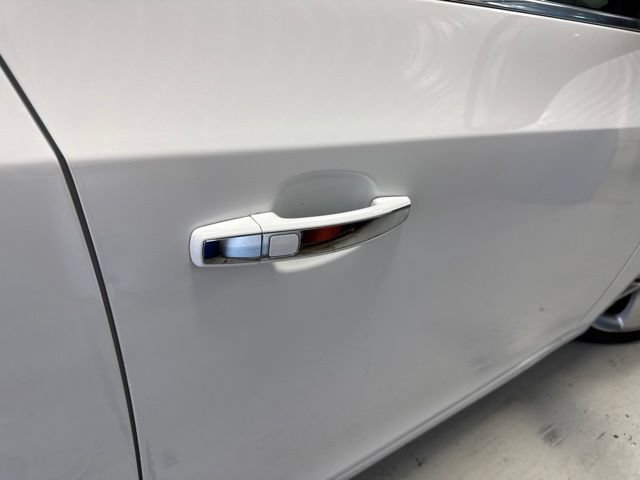 Used 2012 Chevrolet Cruze LTZ FWD image 15