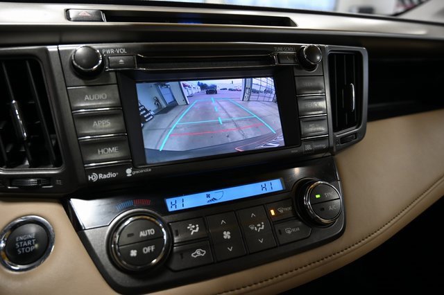 Used 2014 Toyota RAV4 Limited image 18