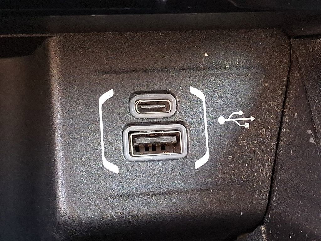 Used 2023 Jeep Compass Latitude image 26
