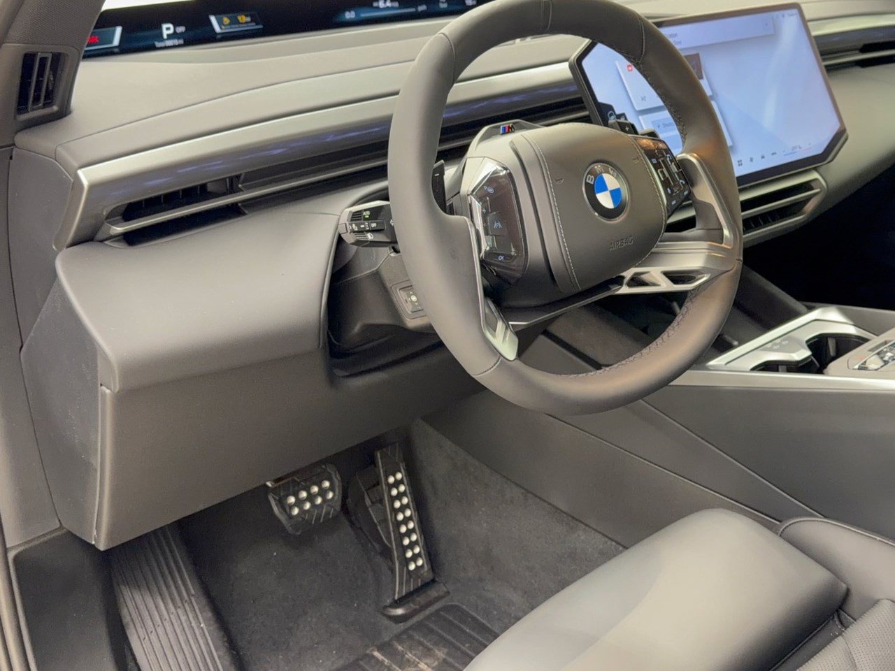 New 2027 BMW X5 xDrive40i w/ M Sport Professional Package AWD/4WD image 4