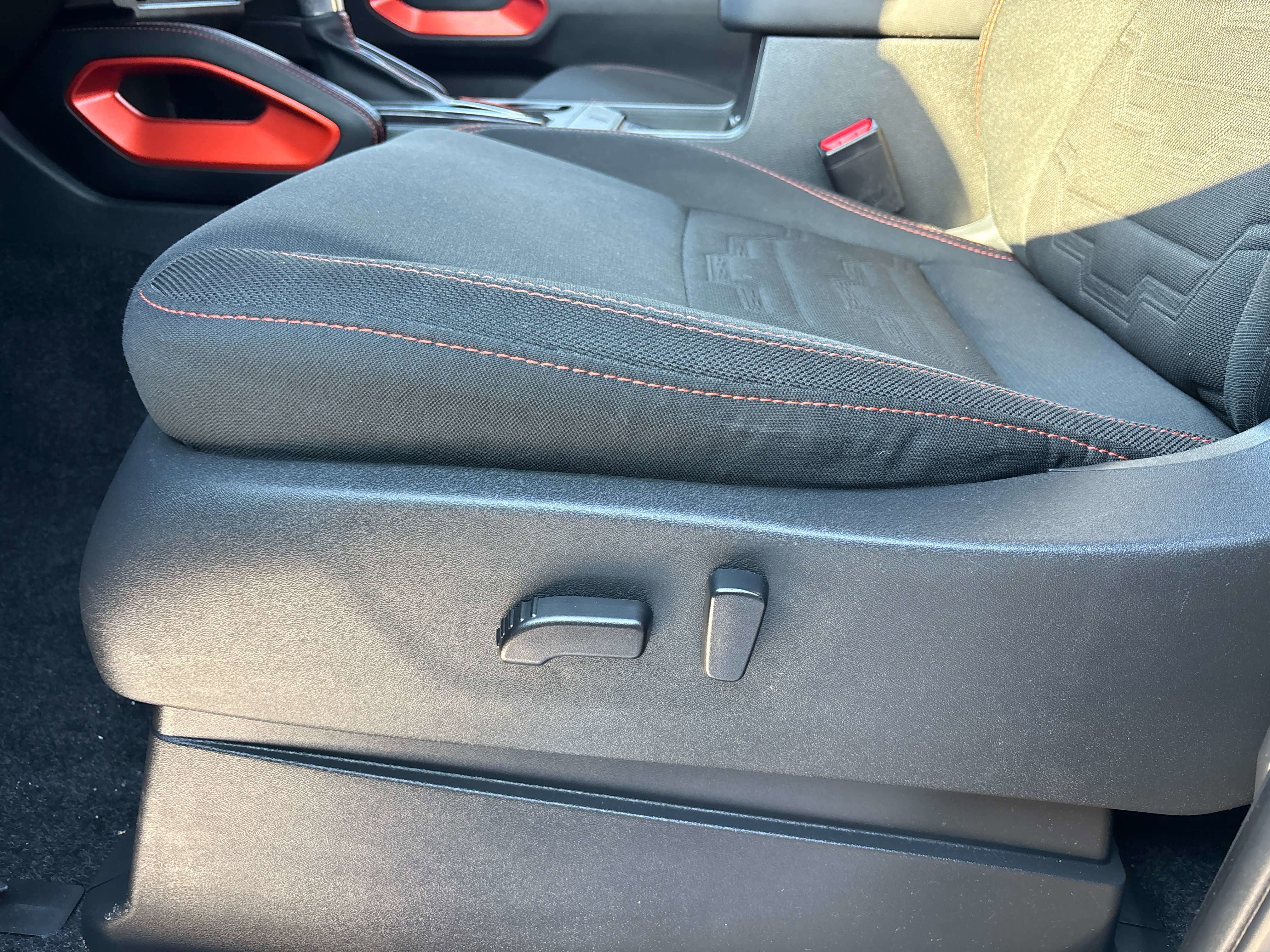 Used 2023 Nissan Frontier PRO-4X w/ Pro Convenience Package AWD/4WD image 32