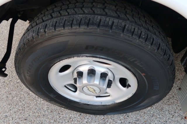 Used 2013 Chevrolet Express 3500 w/ School Bus Package RWD image 15