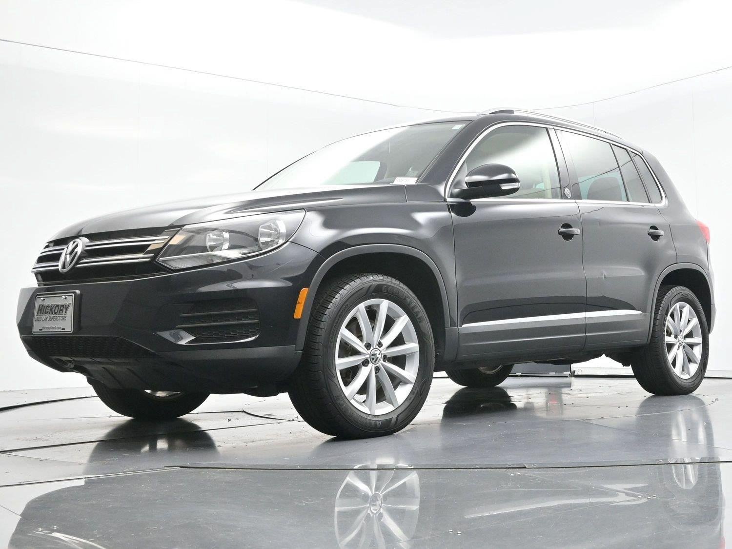 Used 2017 Volkswagen Tiguan Wolfsburg Edition AWD/4WD image 48