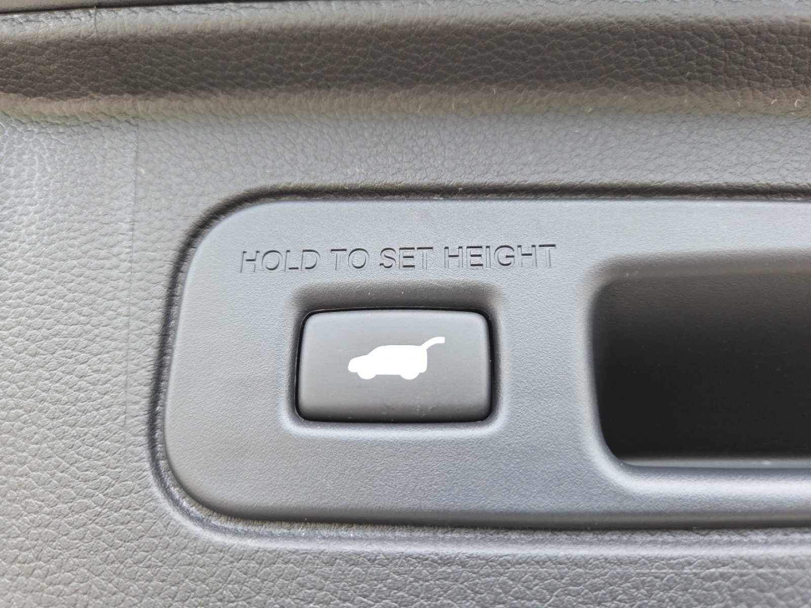 Used 2025 Honda Pilot Black Edition image 27