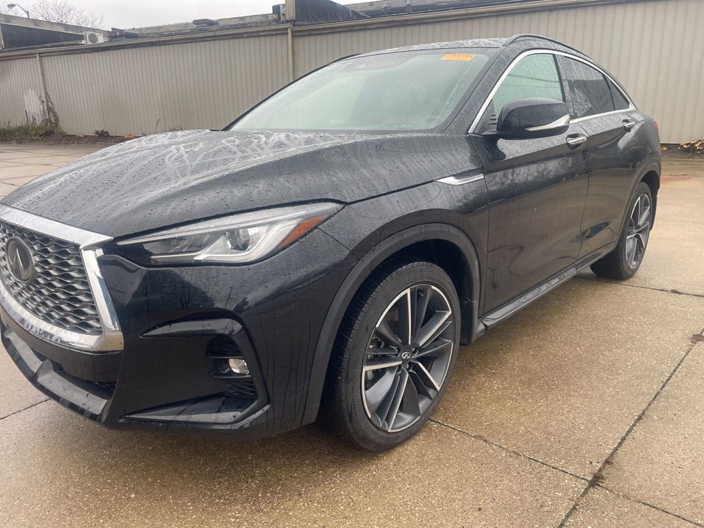 Used 2023 INFINITI QX55 Luxe w/ Cargo Package image 5
