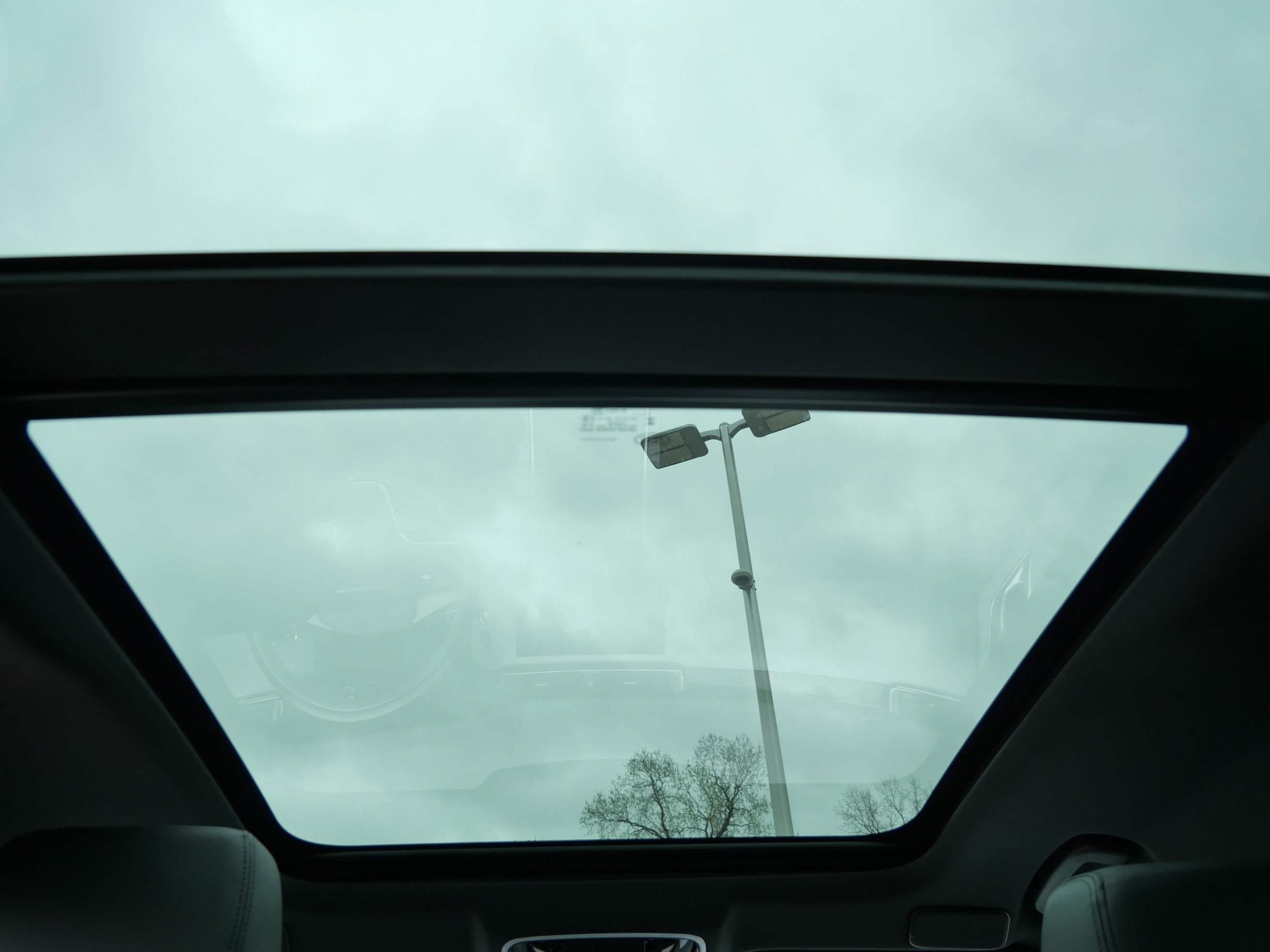 Certified 2026 Land Rover Range Rover Velar S AWD/4WD image 18