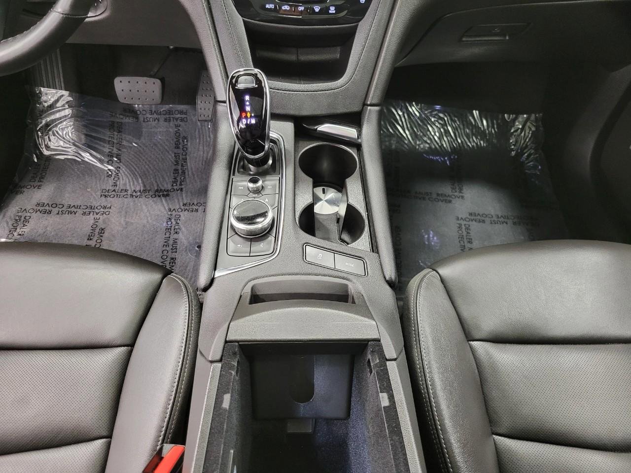 Certified 2025 Cadillac XT6 Premium Luxury image 18