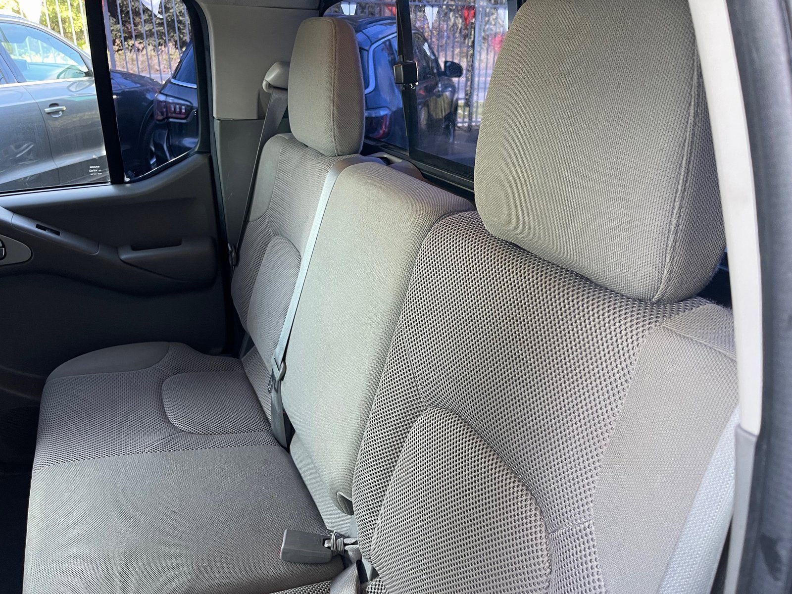 Used 2019 Nissan Frontier SV image 14