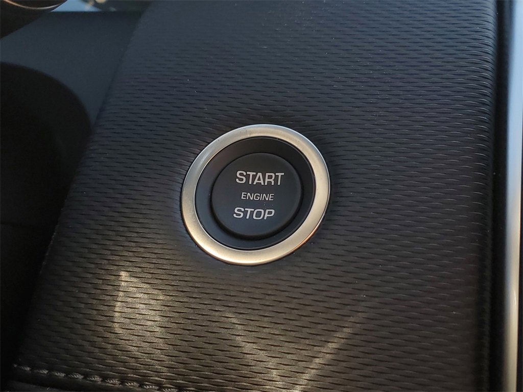 New 2026 Land Rover Discovery Sport Landmark image 20