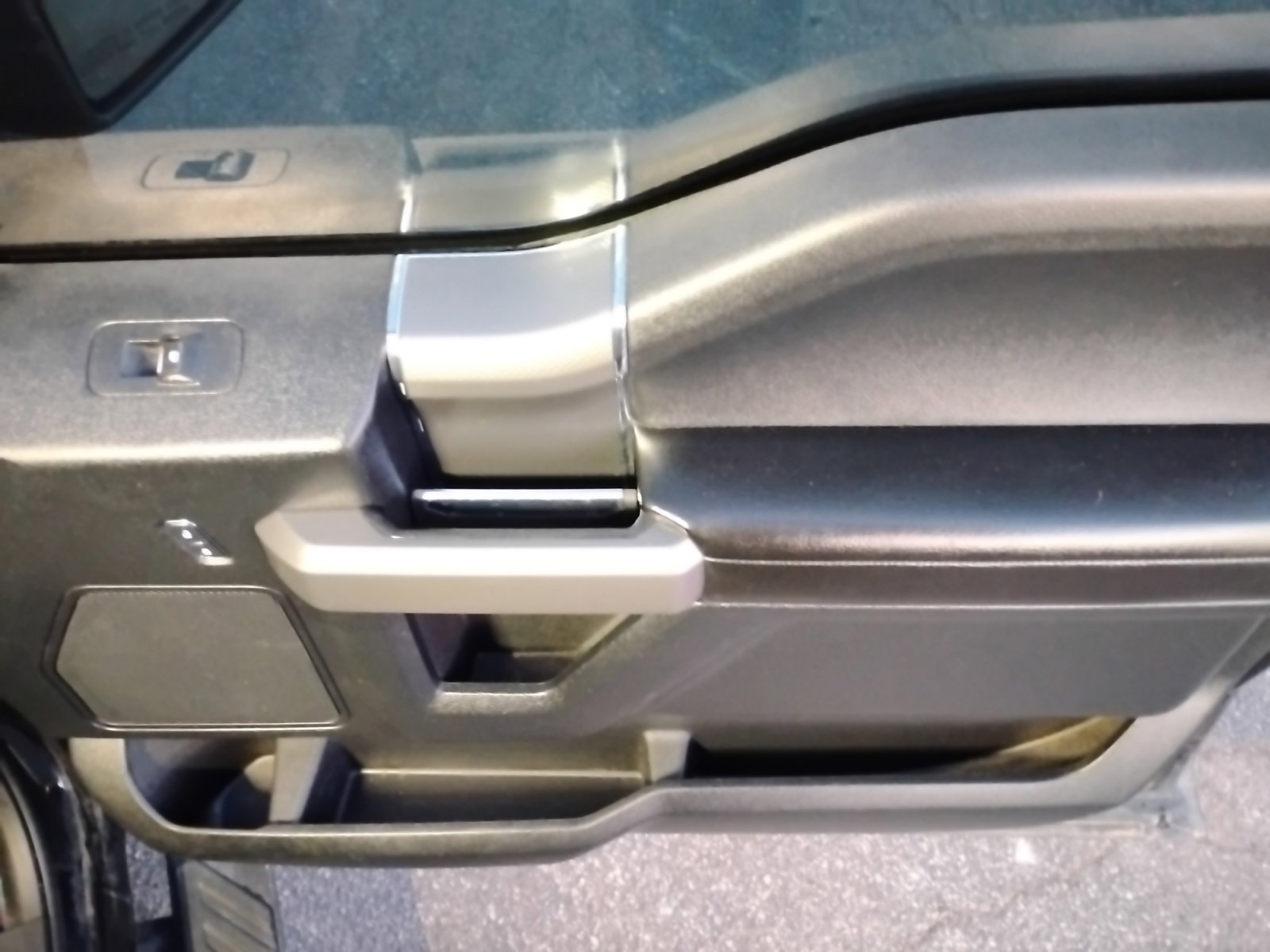 Used 2016 Ford F150 XLT w/ Equipment Group 301A Mid image 27