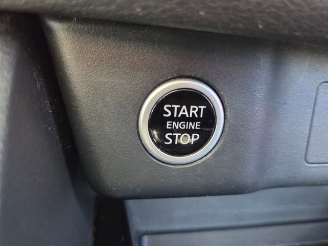 Used 2023 Nissan Rogue SV image 25