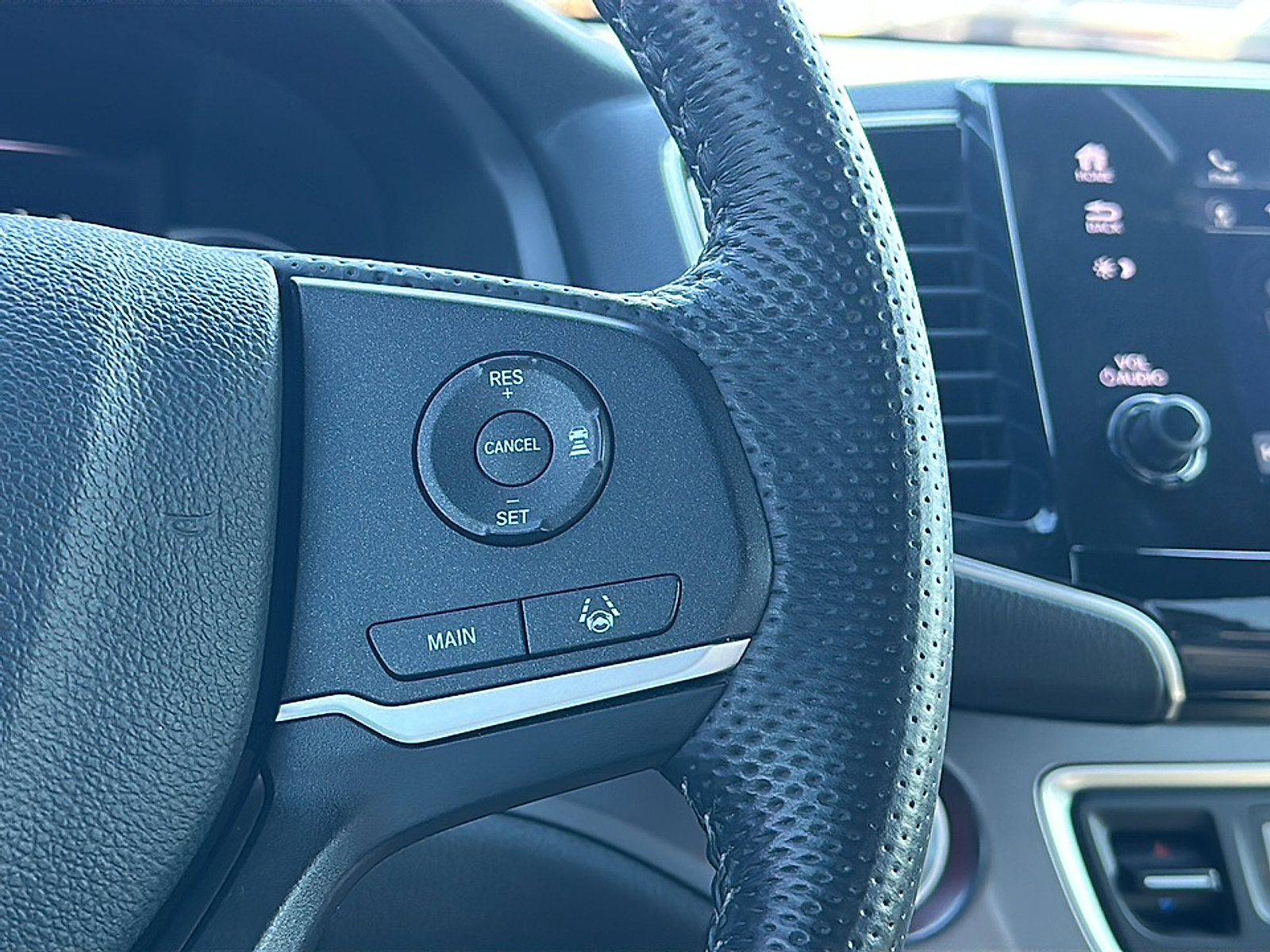 Used 2023 Honda Passport EX-L image 28