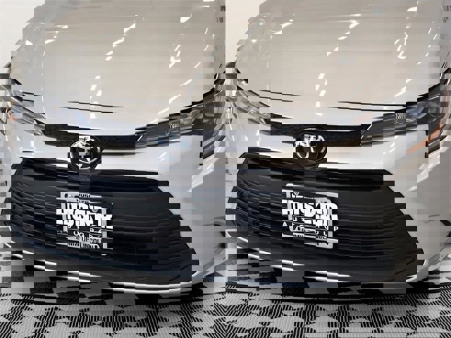 Used 2025 Toyota Corolla LE image 16