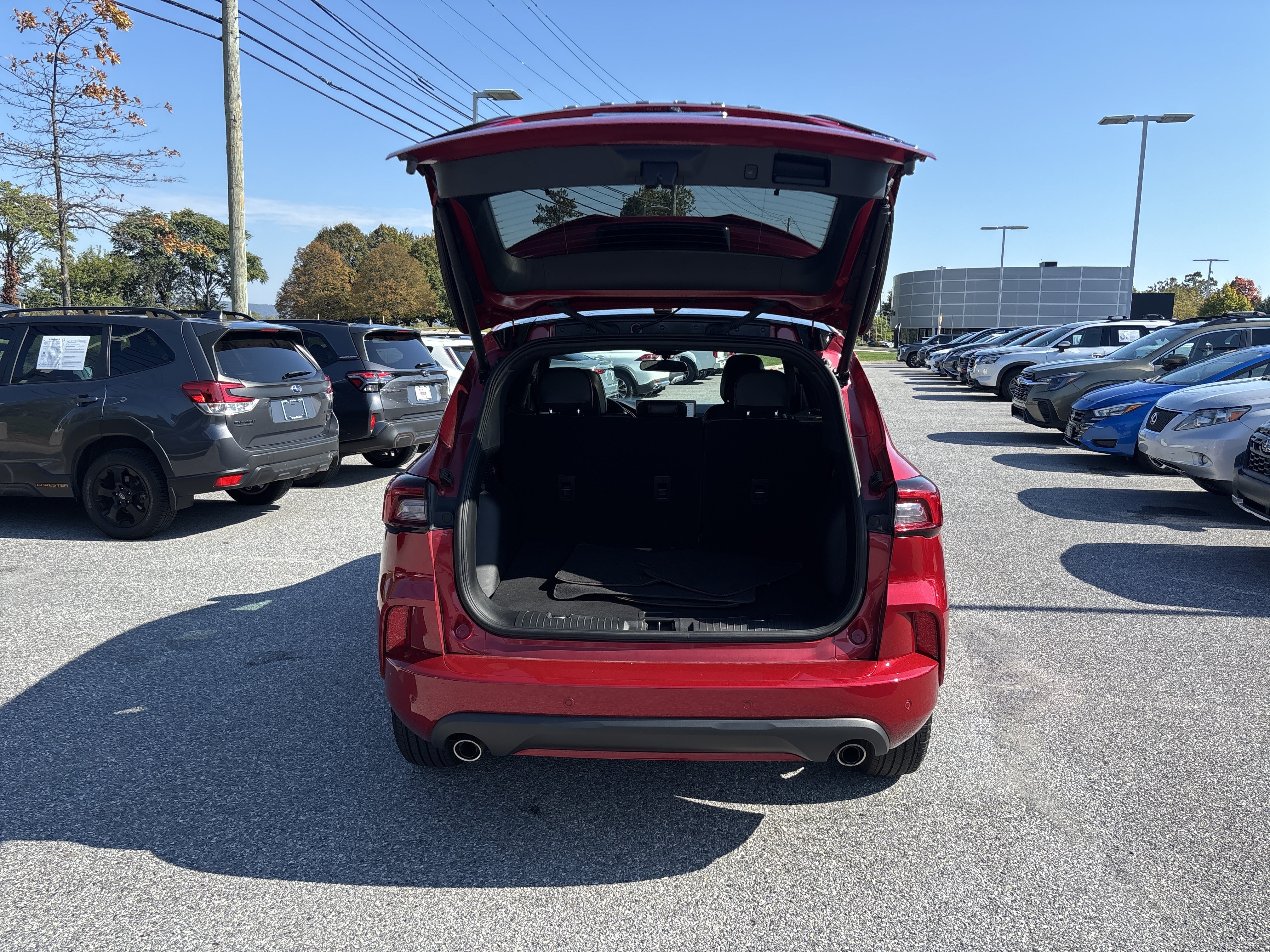 Used 2023 Ford Escape ST-Line w/ Tech Pack #1 AWD/4WD image 29