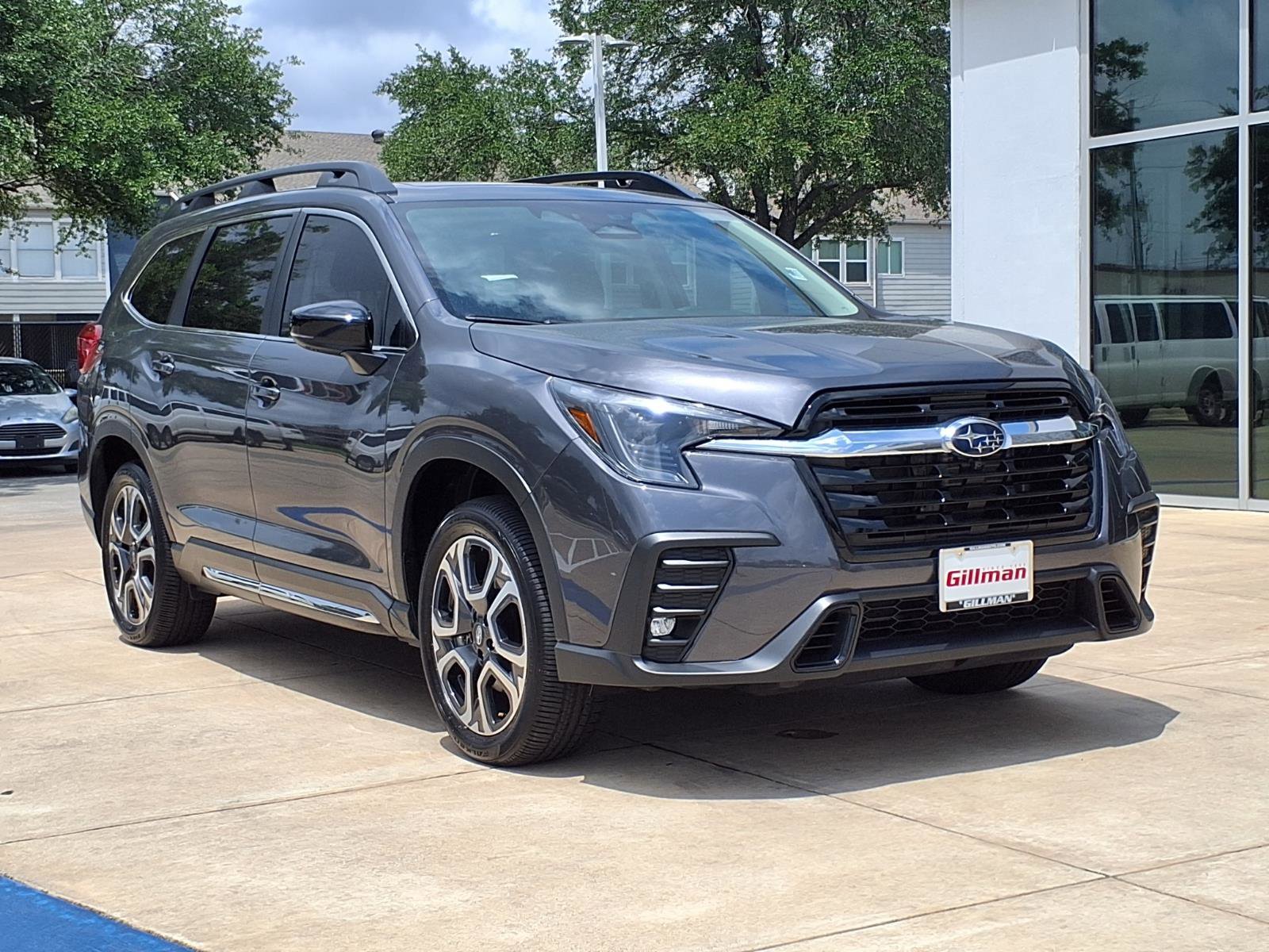 Certified 2026 Subaru Ascent Limited AWD/4WD image 2