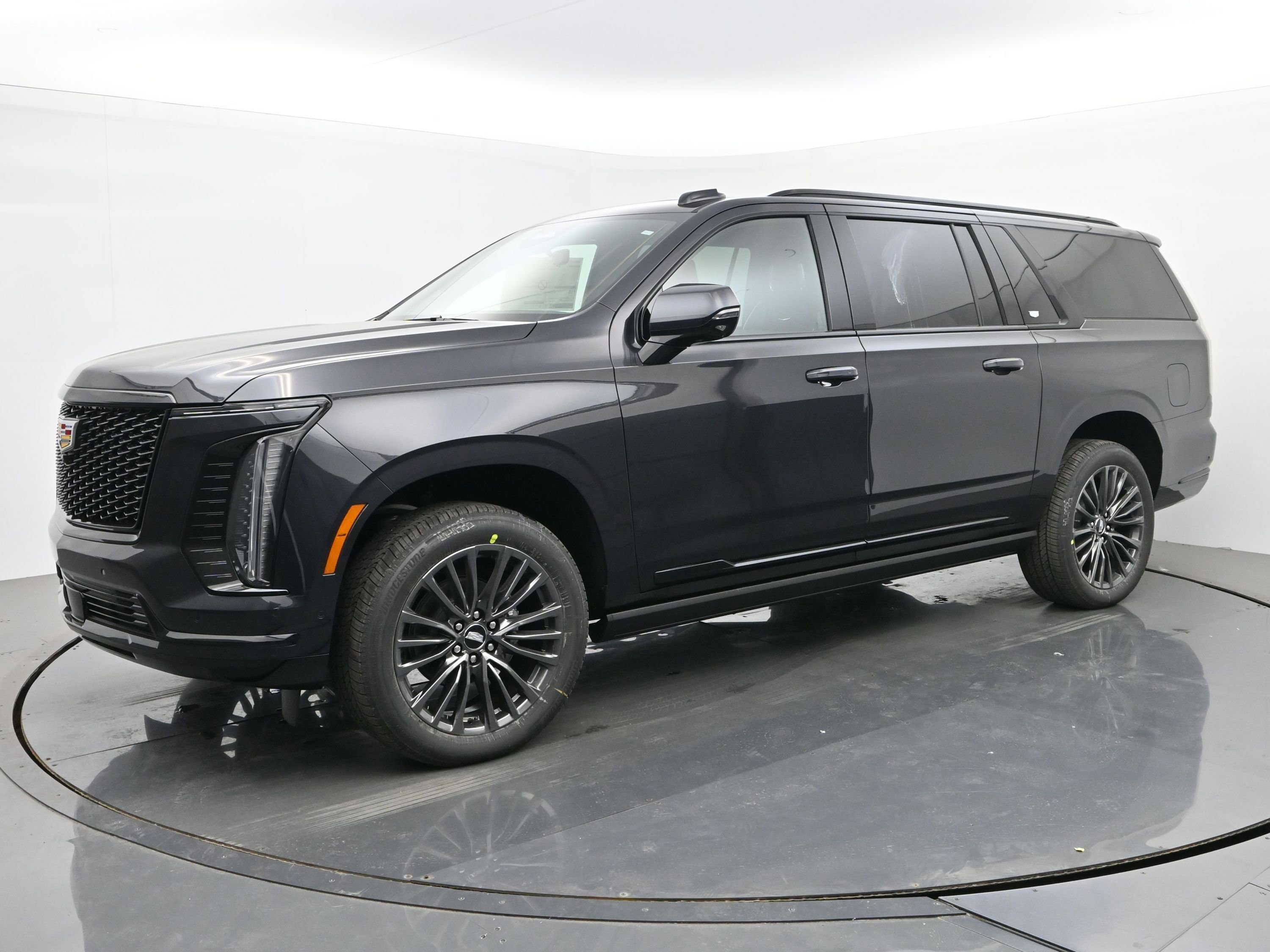 New 2026 Cadillac Escalade ESV Platinum Sport w/ LPO, Floor Liner Package AWD/4WD image 1