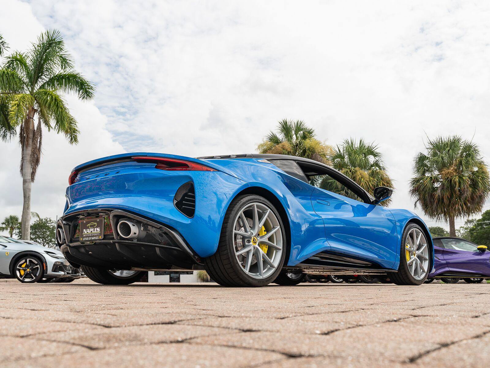 Used 2025 Lotus Emira RWD image 12
