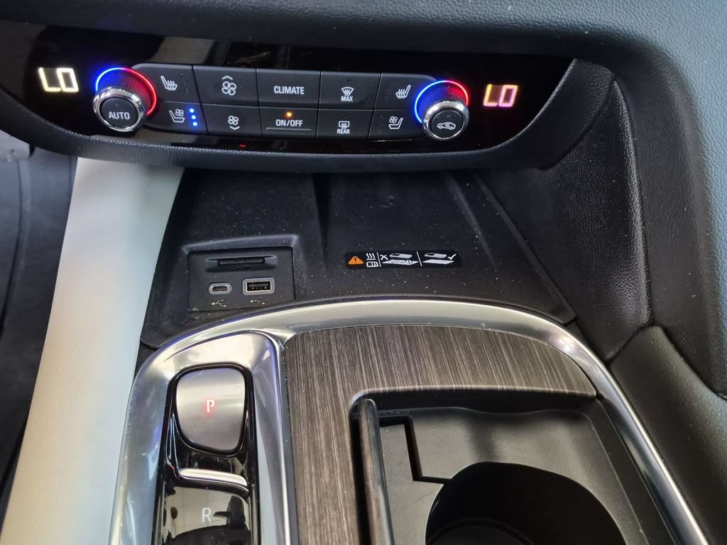 Used 2023 Buick Enclave Avenir w/ Avenir Technology Package AWD/4WD image 21