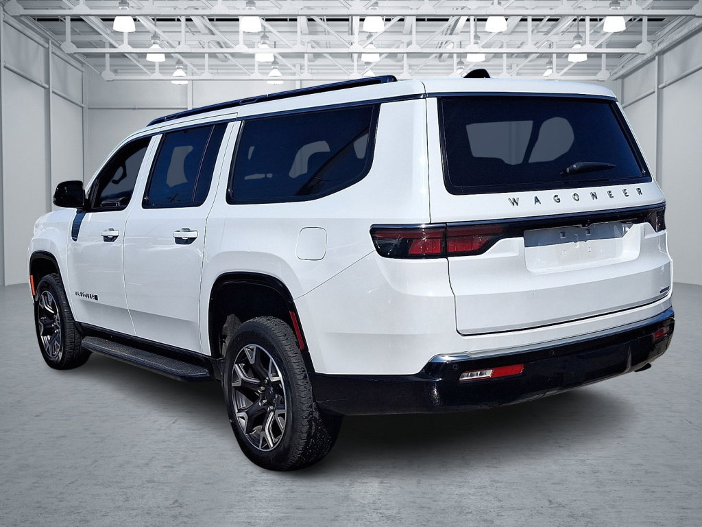 Used 2024 Jeep Wagoneer L Series III w/ Flexible Seating Group image 3