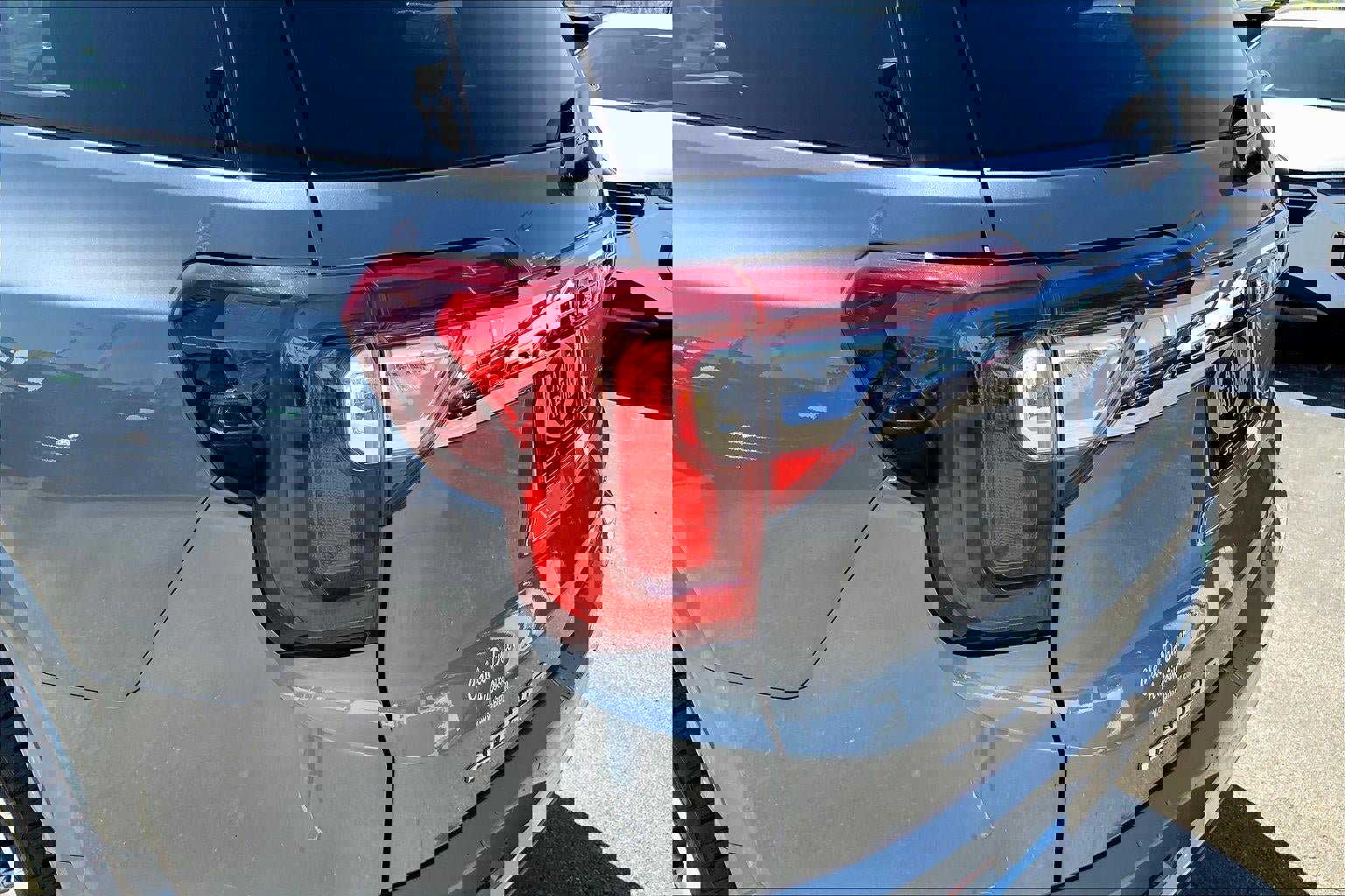 Used 2020 GMC Acadia Denali image 26