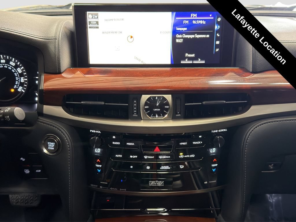 Used 2019 Lexus LX 570 4WD w/ Luxury Package image 16