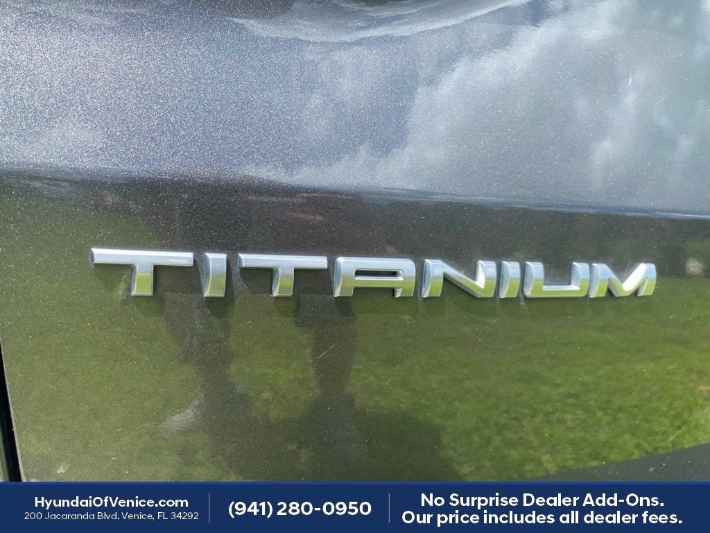 Used 2020 Ford Escape Titanium w/ Titanium Premium Package 2.0 AWD/4WD image 30