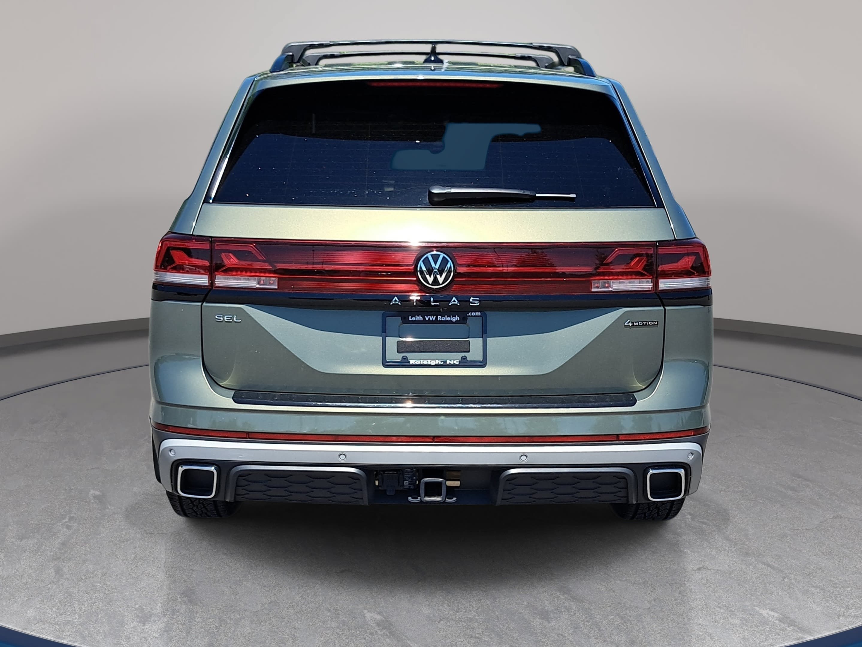 Used 2024 Volkswagen Atlas Peak Edition SEL AWD/4WD image 6